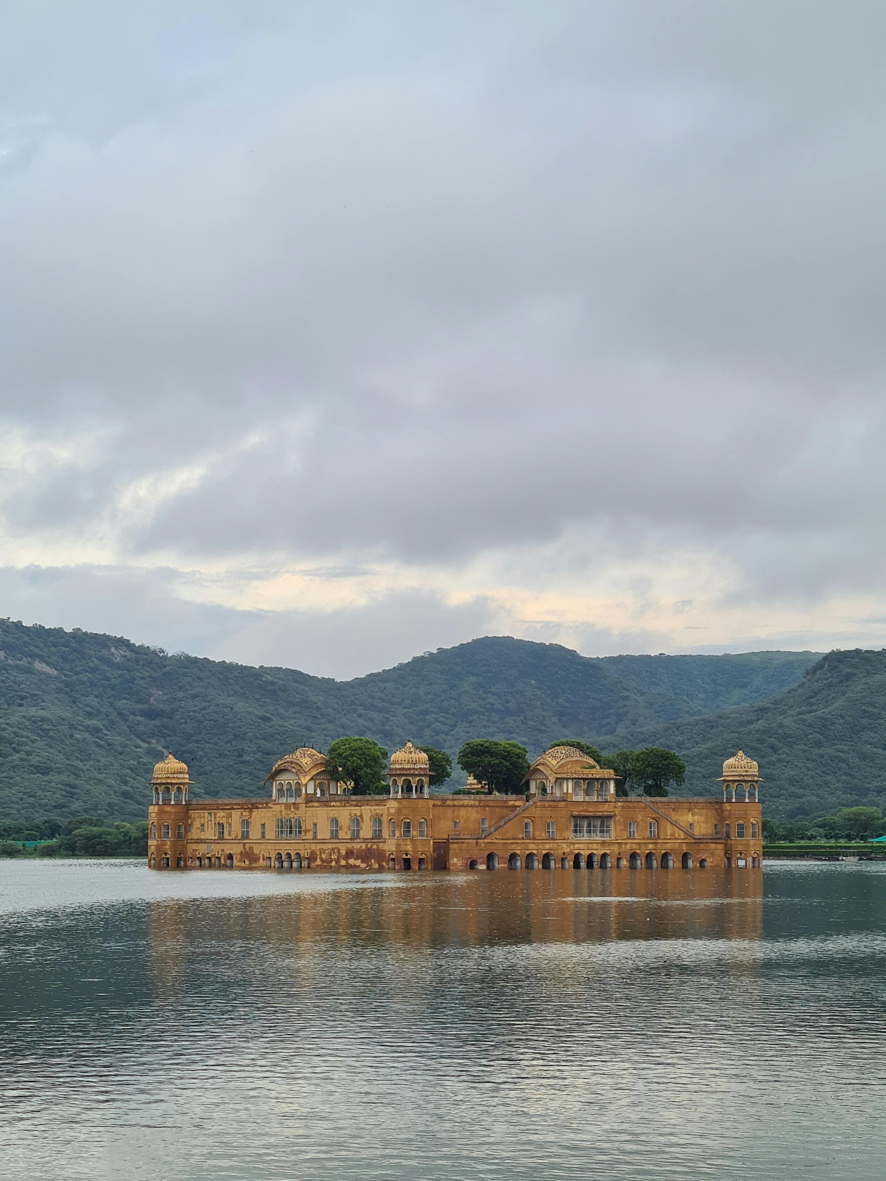 Forts, Palaces & Sand Dunes (Jaipur - Jodhpur - Jaisalmer)