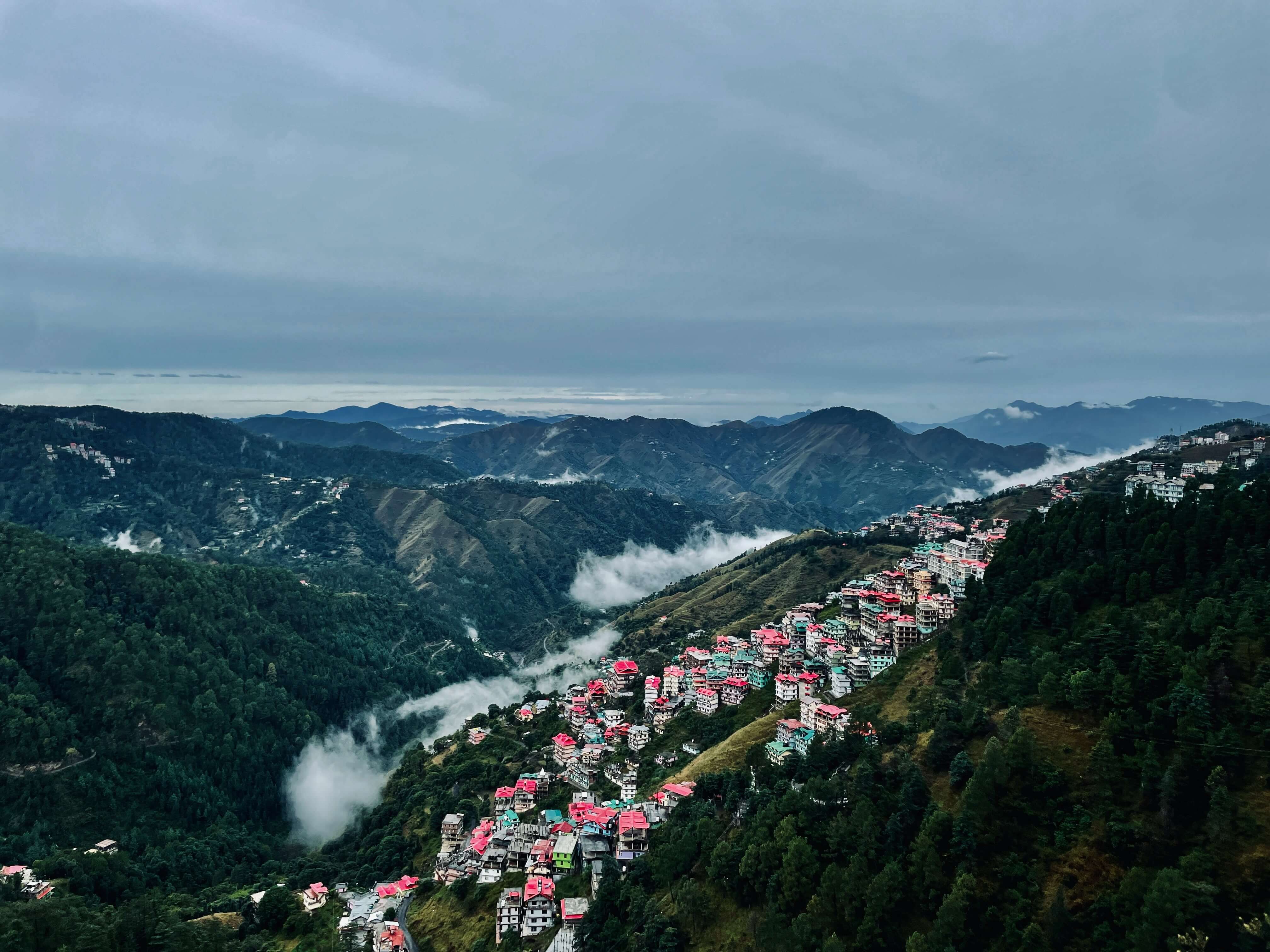 Mist & Mountains Getaway (Dehradun - Mussoorie)